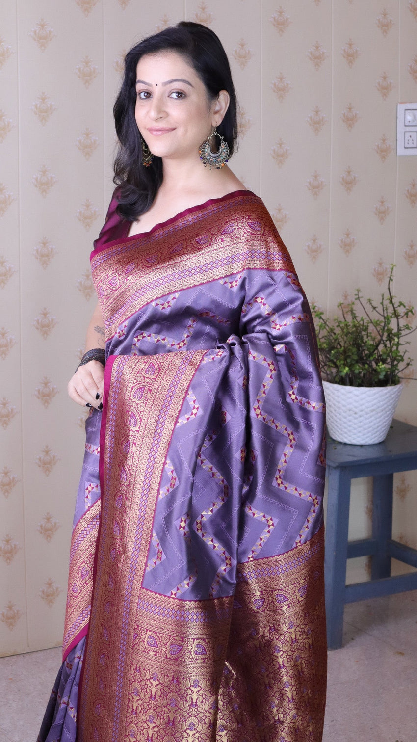 Lavender soft silk banarasi zigzag meenakari zari woven saree