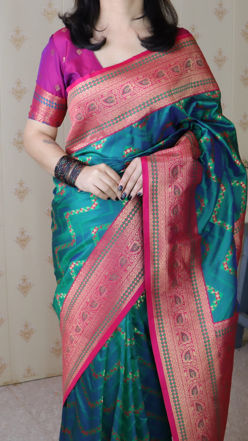 Green soft silk banarasi zigzag meenakari zari woven saree