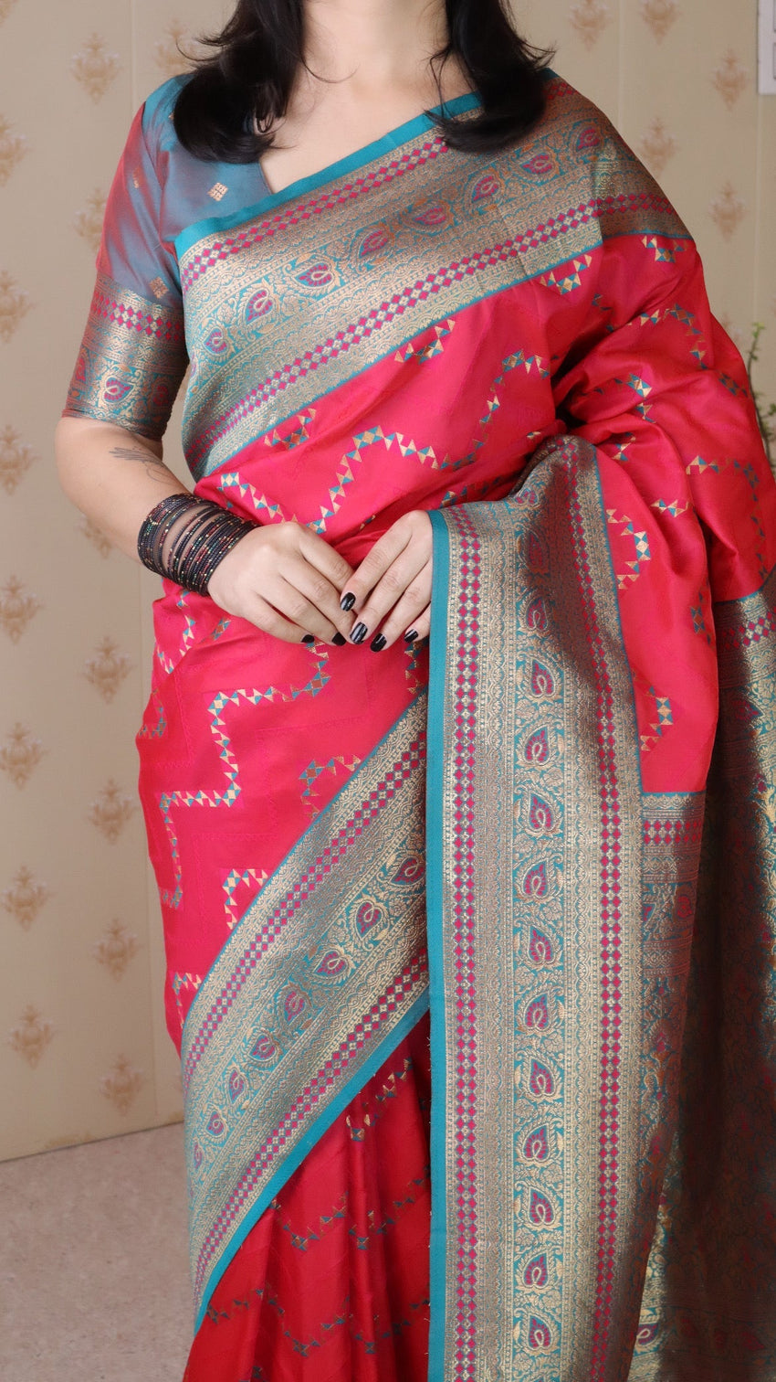 Pink soft silk banarasi zigzag meenakari zari woven saree