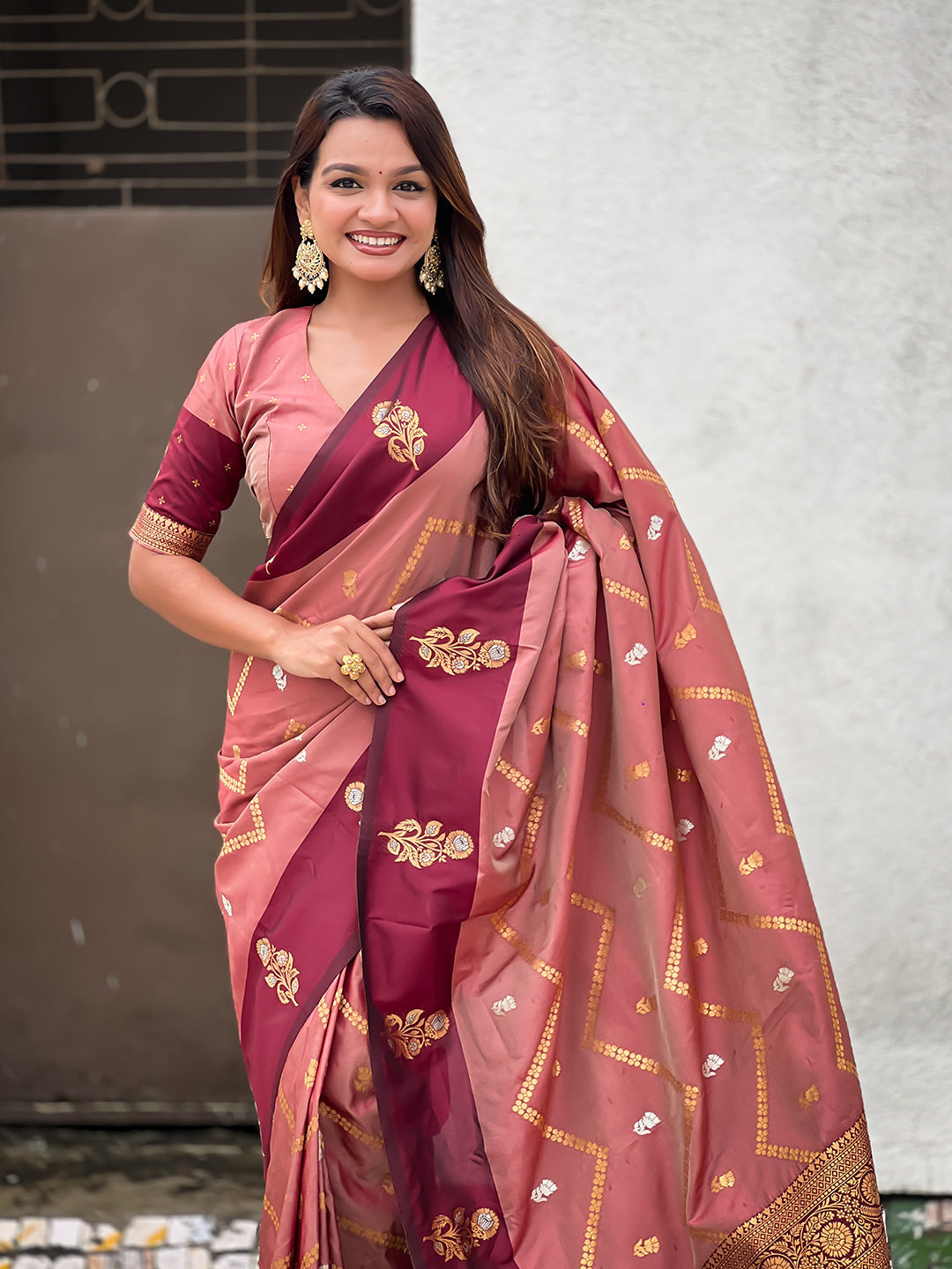Dusty pink soft silk dusty concept zig zag zari woven saree