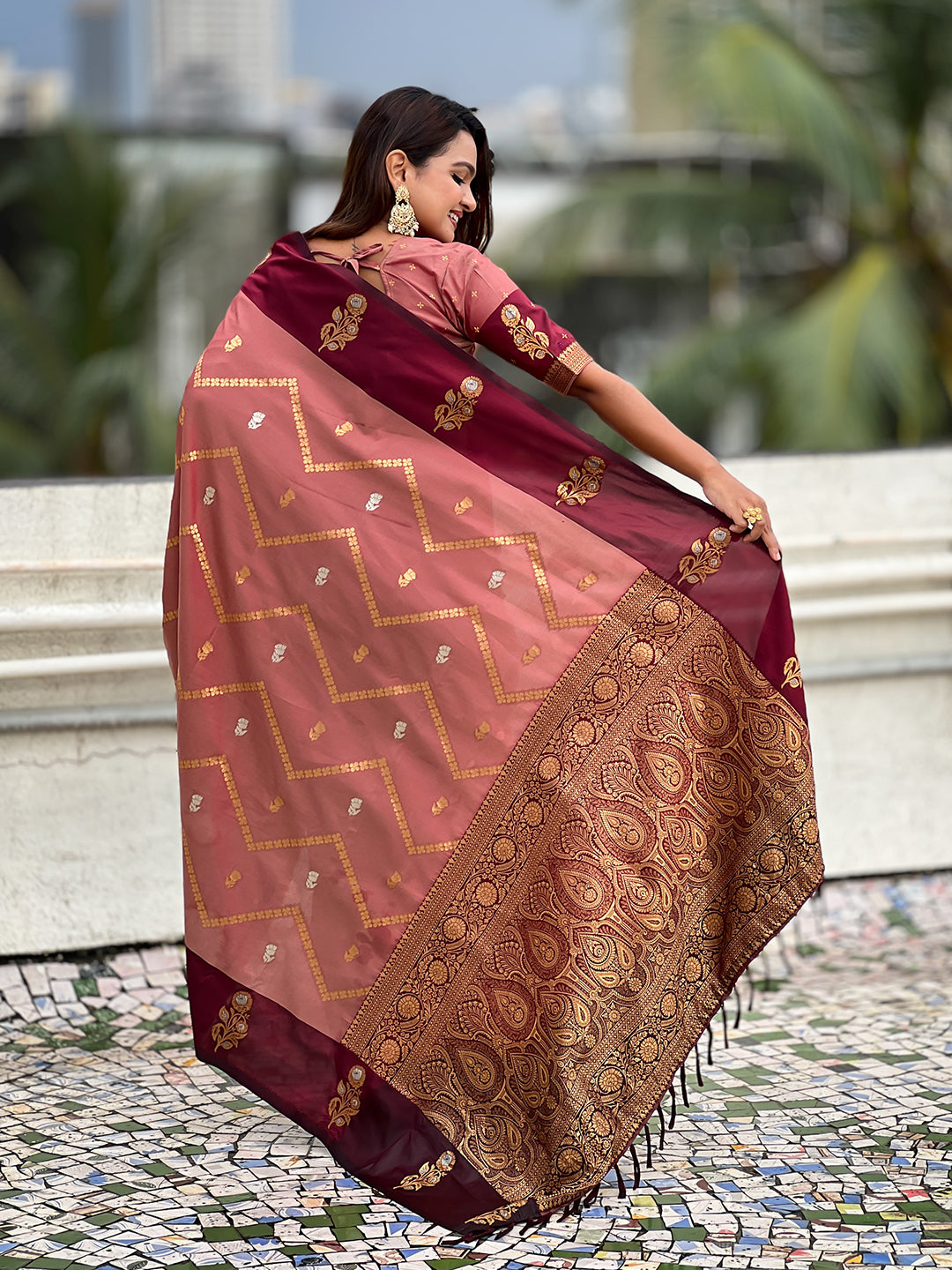 Dusty pink soft silk dusty concept zig zag zari woven saree