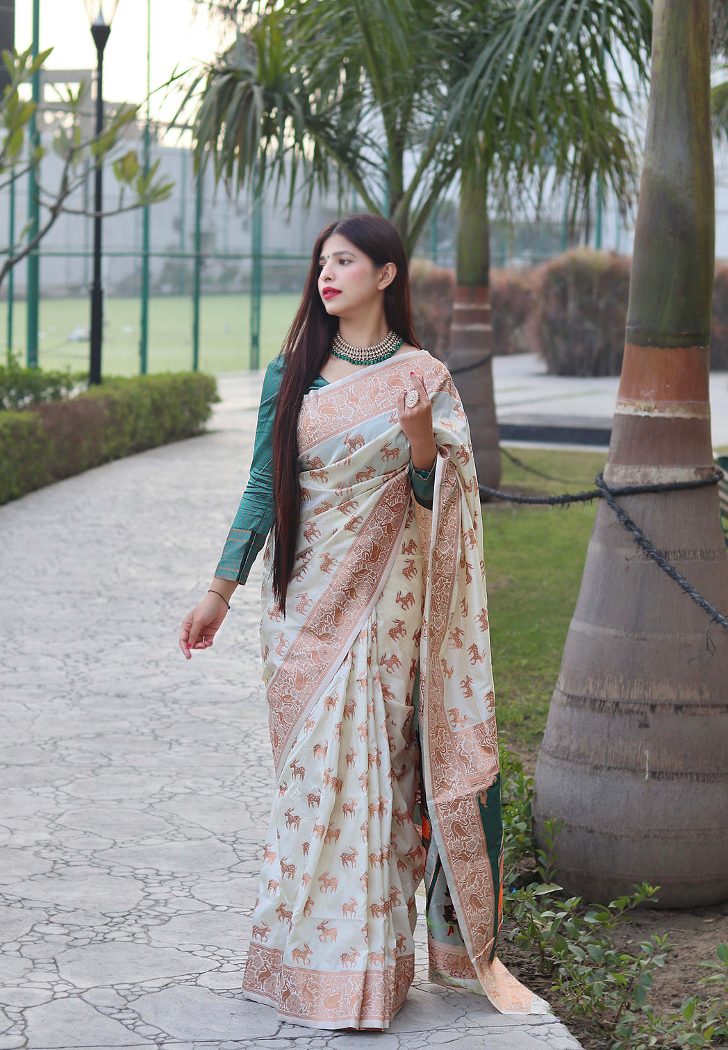 Pure banarasi silk saree with zari weaving