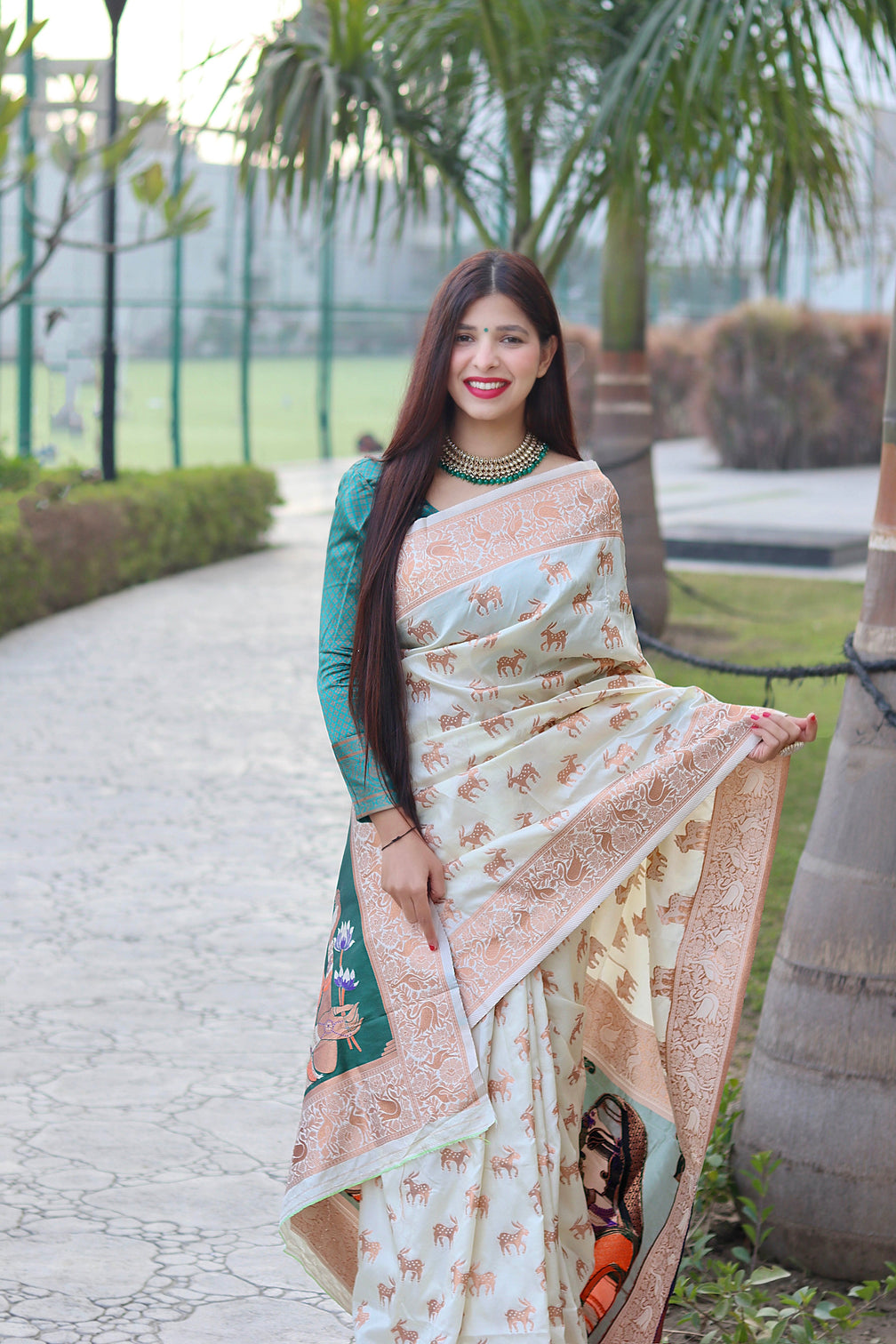 Pure banarasi silk saree with zari weaving mameraa