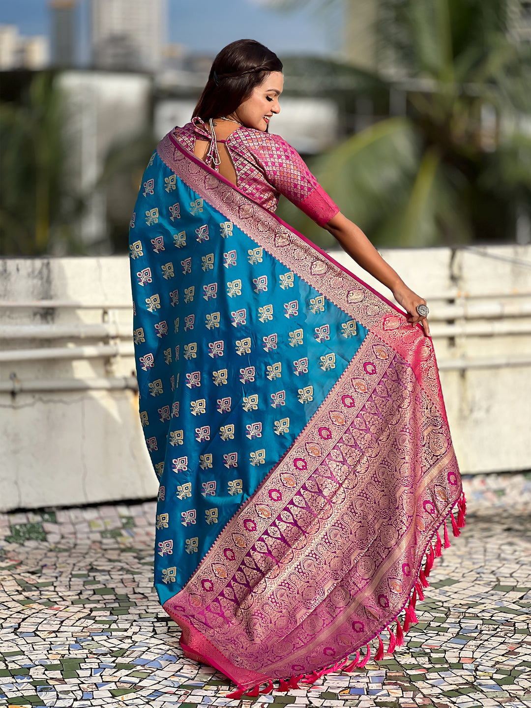Blue soft silk zari woven ikkat patola saree with contrast weaves