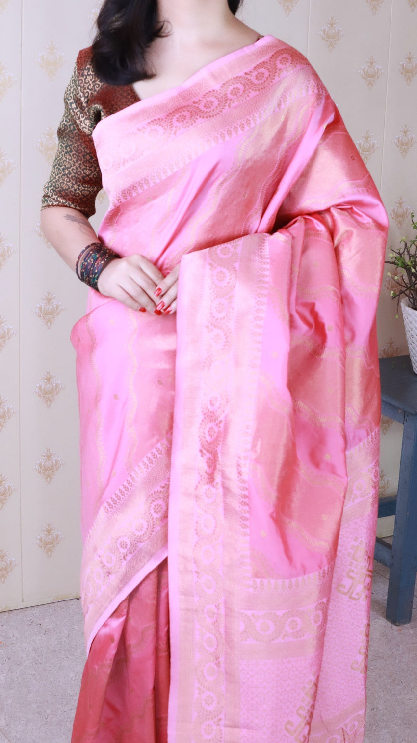 Baby pink soft silk bandhani leheriya zari woven saree