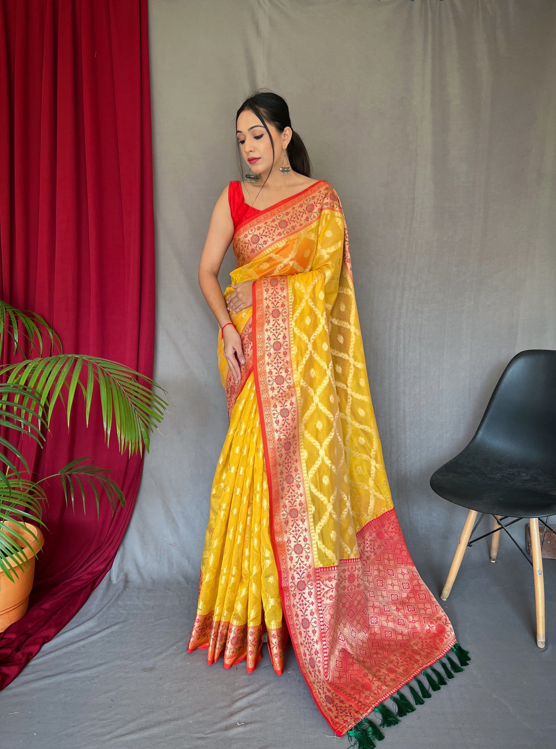 Yellow Saree in Banarasi Organza Silk Woven