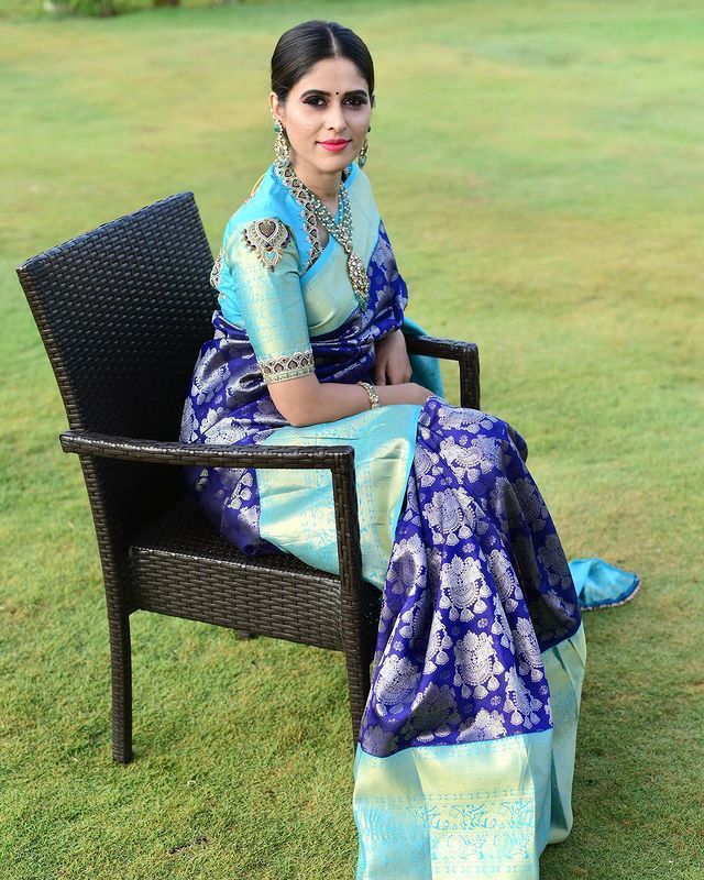 Denouement Blue Soft Banarasi Silk Saree With Glorious Blouse Piece