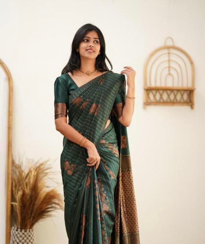 Amazing Dark Green Soft Silk Saree With Gorgeous Blouse Piece