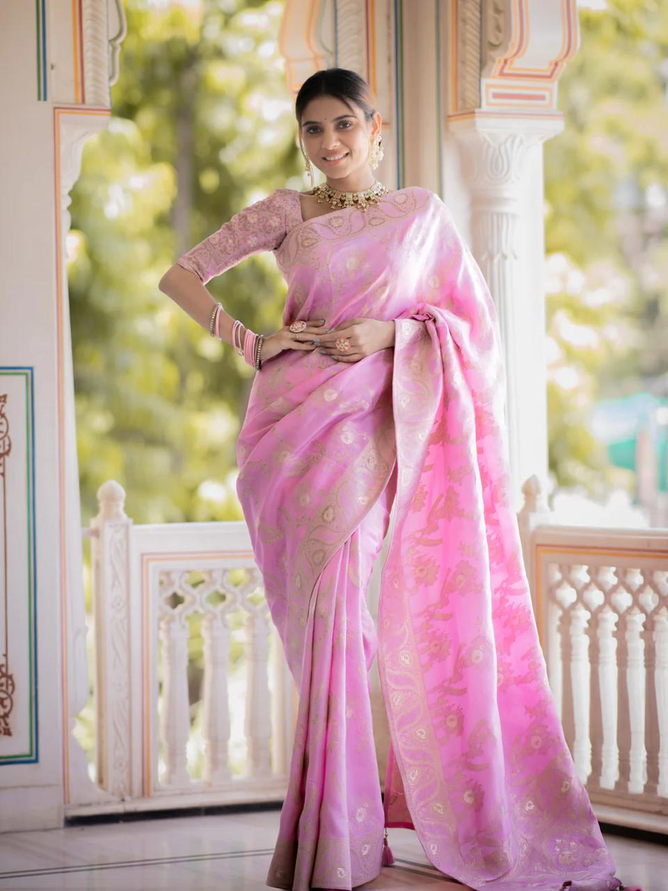 Incomparable Baby Pink Soft Silk Saree With Snazzy Blouse Piece
