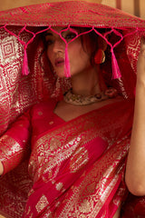Majestic Dark Pink Pure Banarasi Silk Saree With Whimsical Blouse Piece