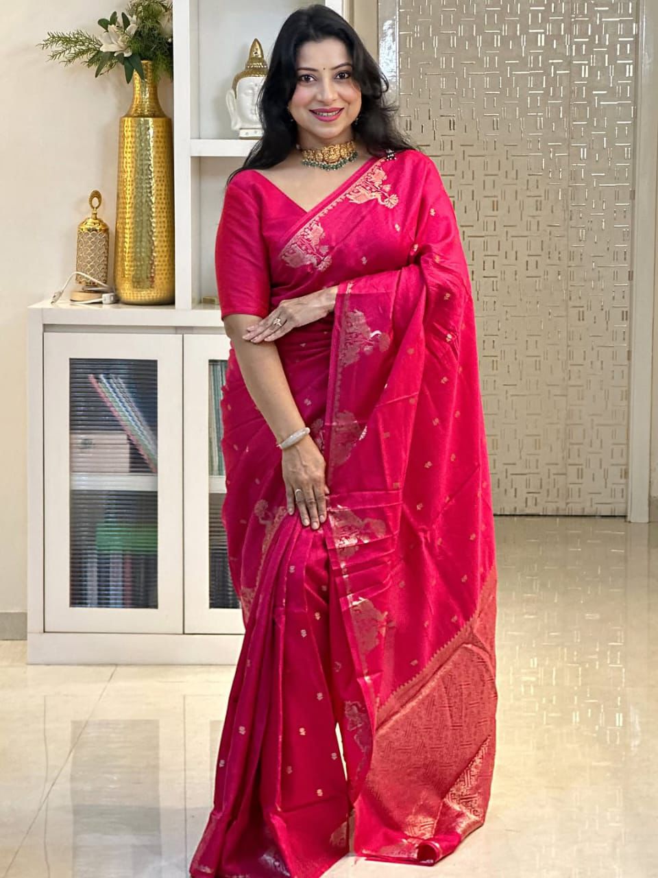 Chatoyant Dark Pink Soft Silk Saree With Profuse Blouse Piece
