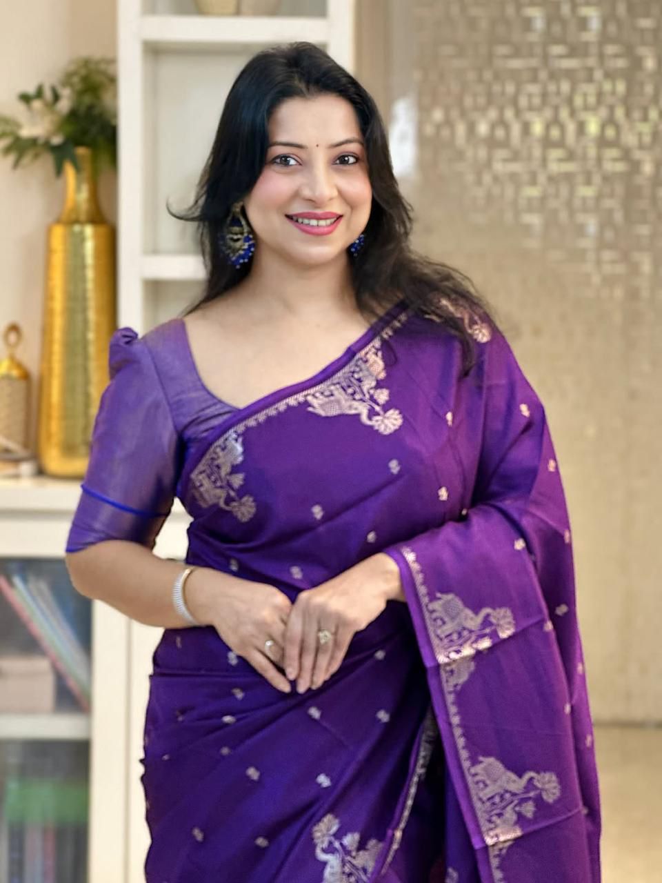 Ravishing Purple Soft Silk Saree With Invaluable Blouse Piece