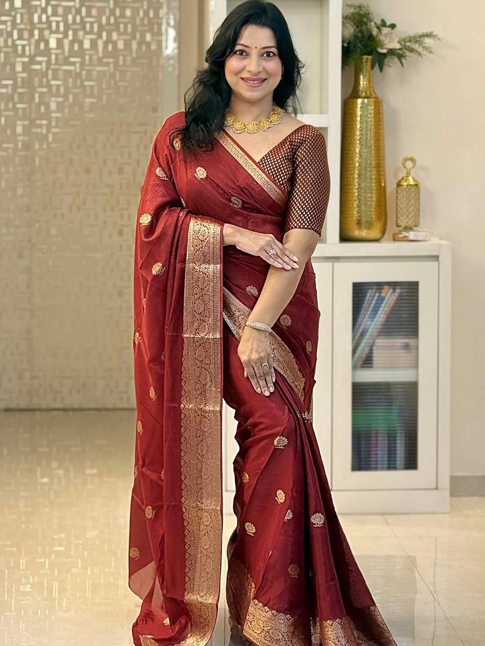 Intricate Maroon Soft Silk Saree With Confounding Blouse Piece