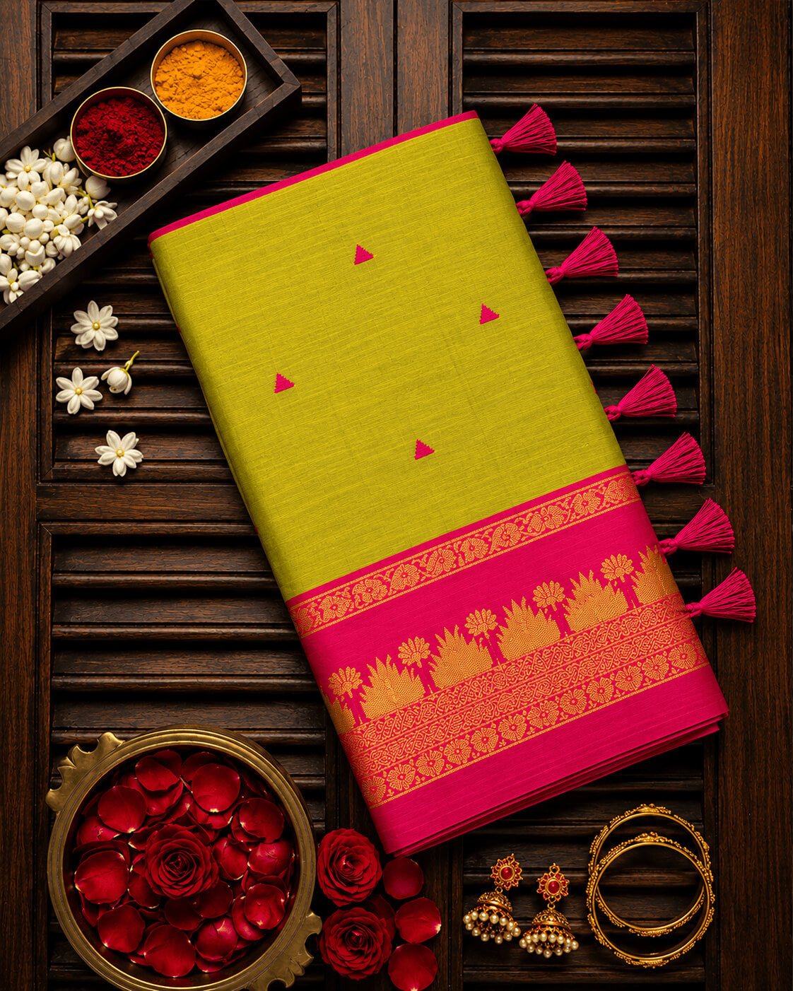 Desiring Green Cotton Silk Saree With Seraglio Blouse Piece