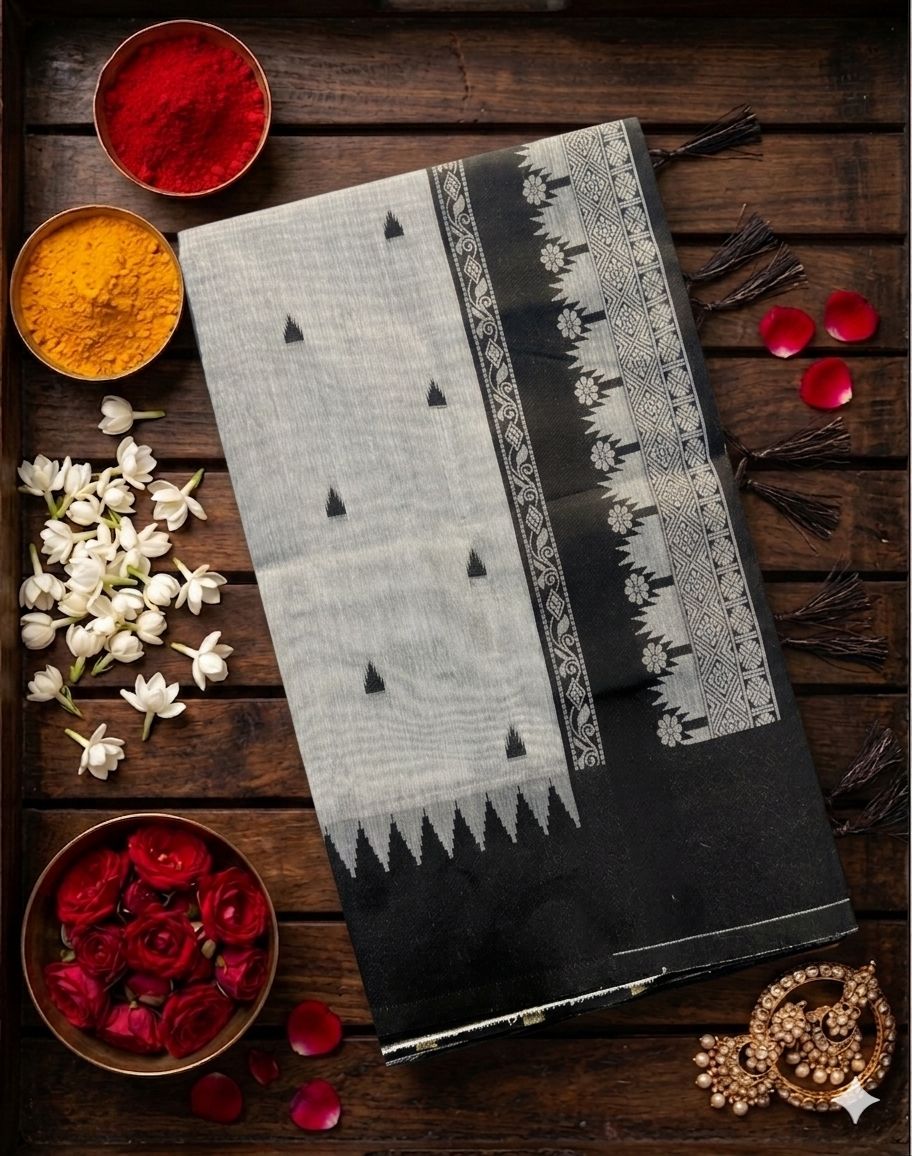 Dazzling Off White Cotton Silk Saree With Mellifluous Blouse Piece