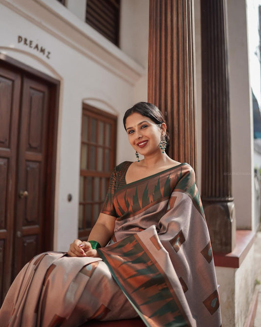 Fragrant Grey Soft Silk Saree With Snappy Blouse Piece