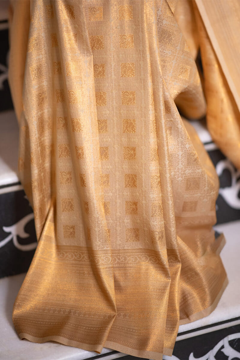 Arresting Beige Soft Silk Saree With Fantabulous Blouse Piece
