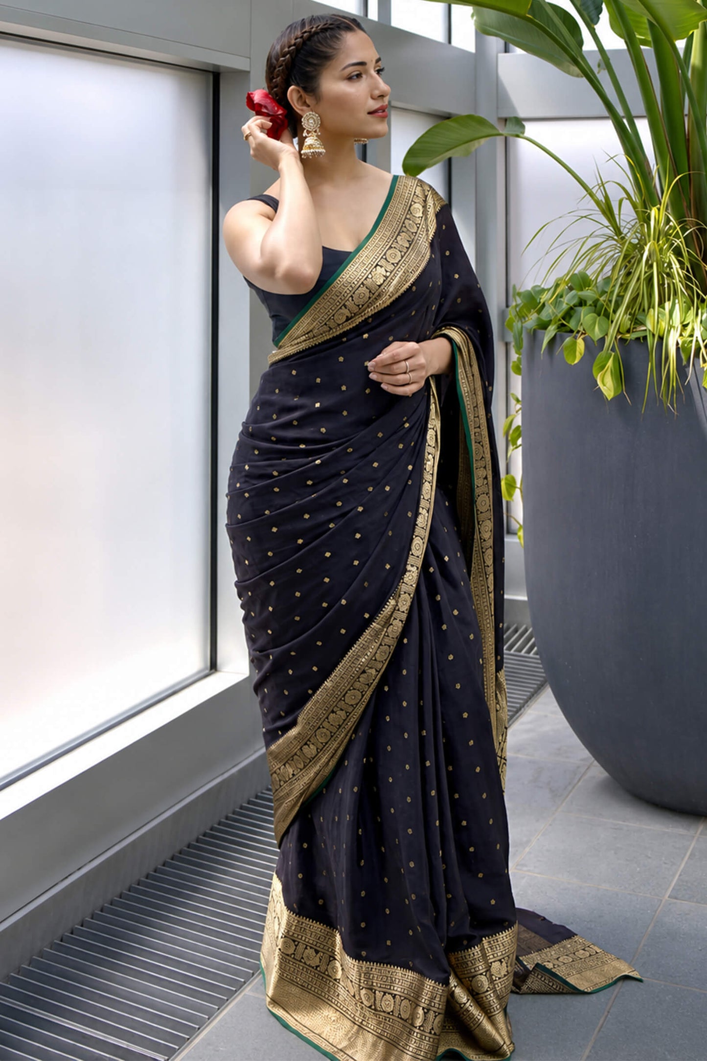 Delightful Black Soft Silk Saree With Prettiest Blouse Piece