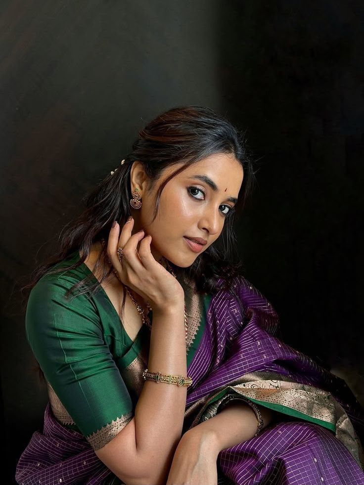 Majesty Purple Soft Silk Saree With Enigmatic Blouse Piece