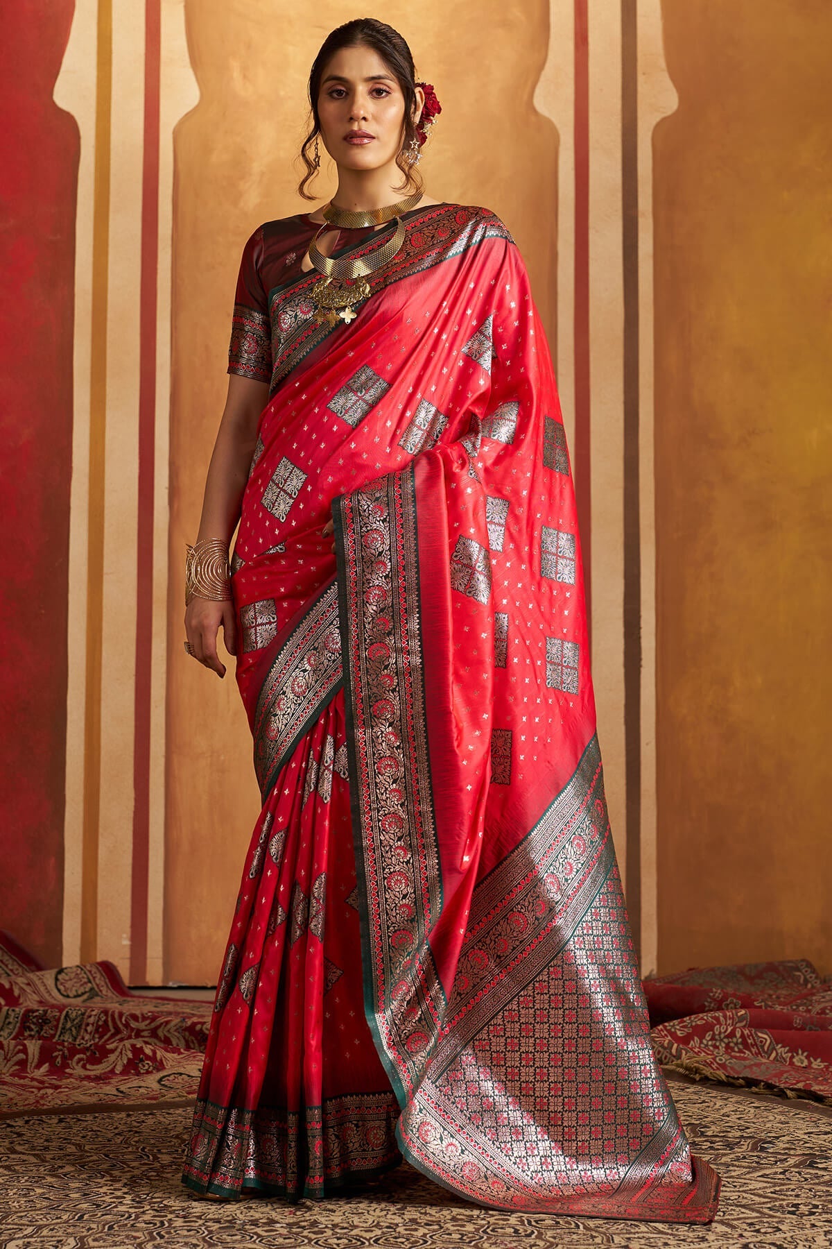 Seraglio Dark Pink Pure Zari Weaving Banarasi Silk Saree With Magnetic Blouse Piece