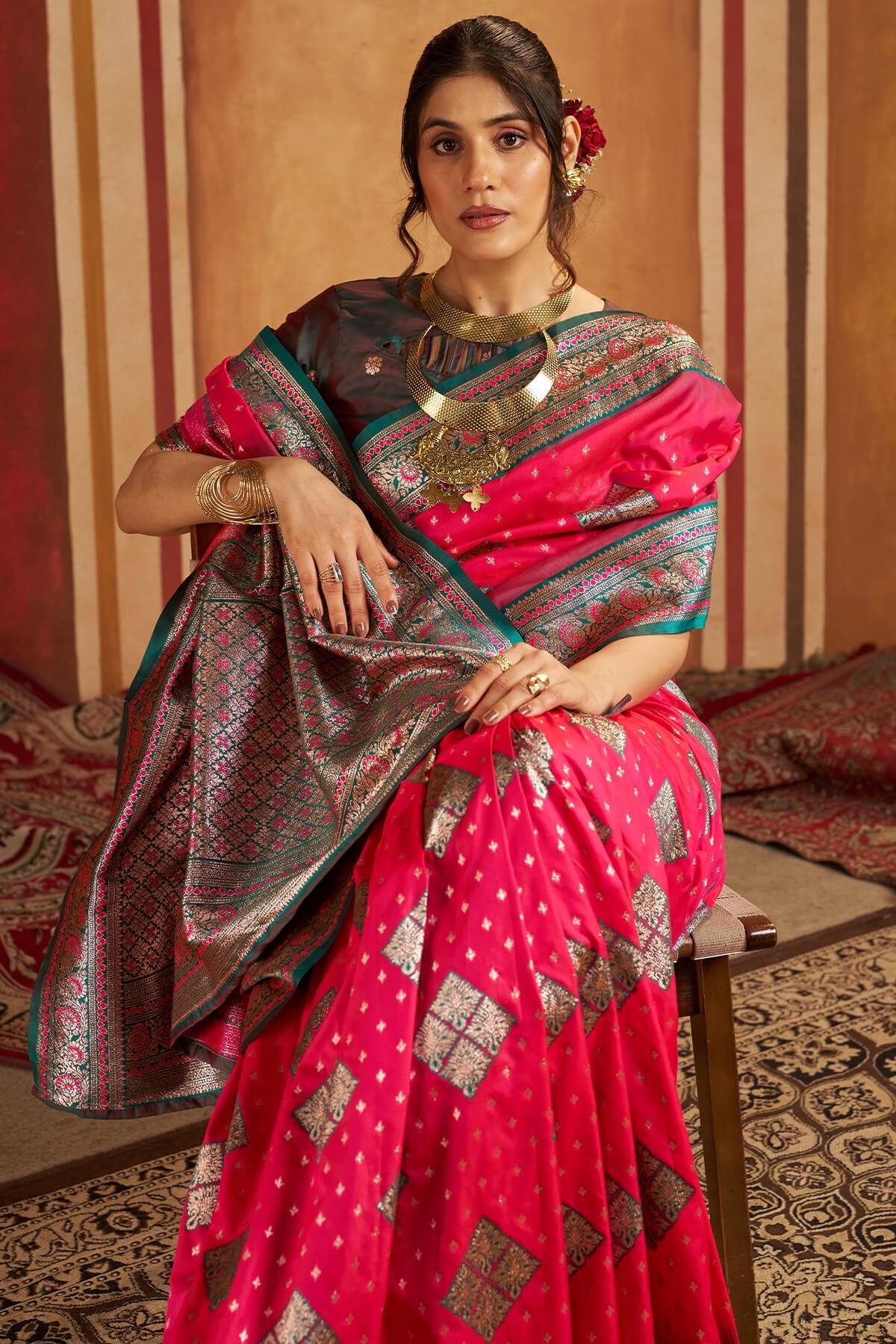 Zephyr Magenta Pure Zari Weaving Banarasi Silk Saree With Artistic Blouse Piece