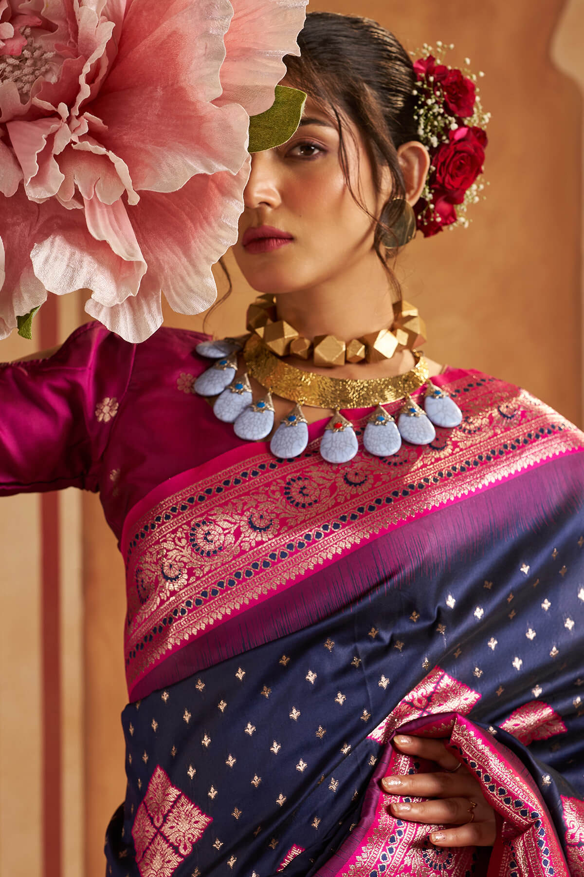 Scintilla Navy Blue Pure Zari Weaving Banarasi Silk Saree With Denouement Blouse Piece