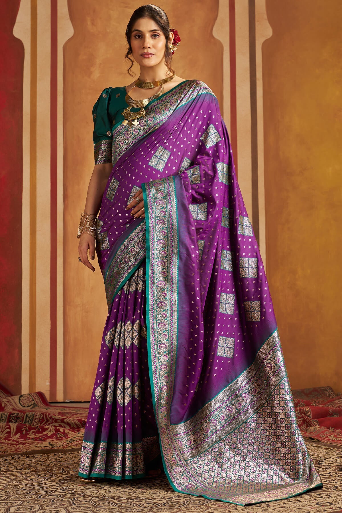 Epiphany Purple Pure Zari Weaving Banarasi Silk Saree With Classic Blouse Piece