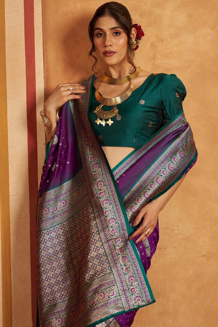Epiphany Purple Pure Zari Weaving Banarasi Silk Saree With Classic Blouse Piece