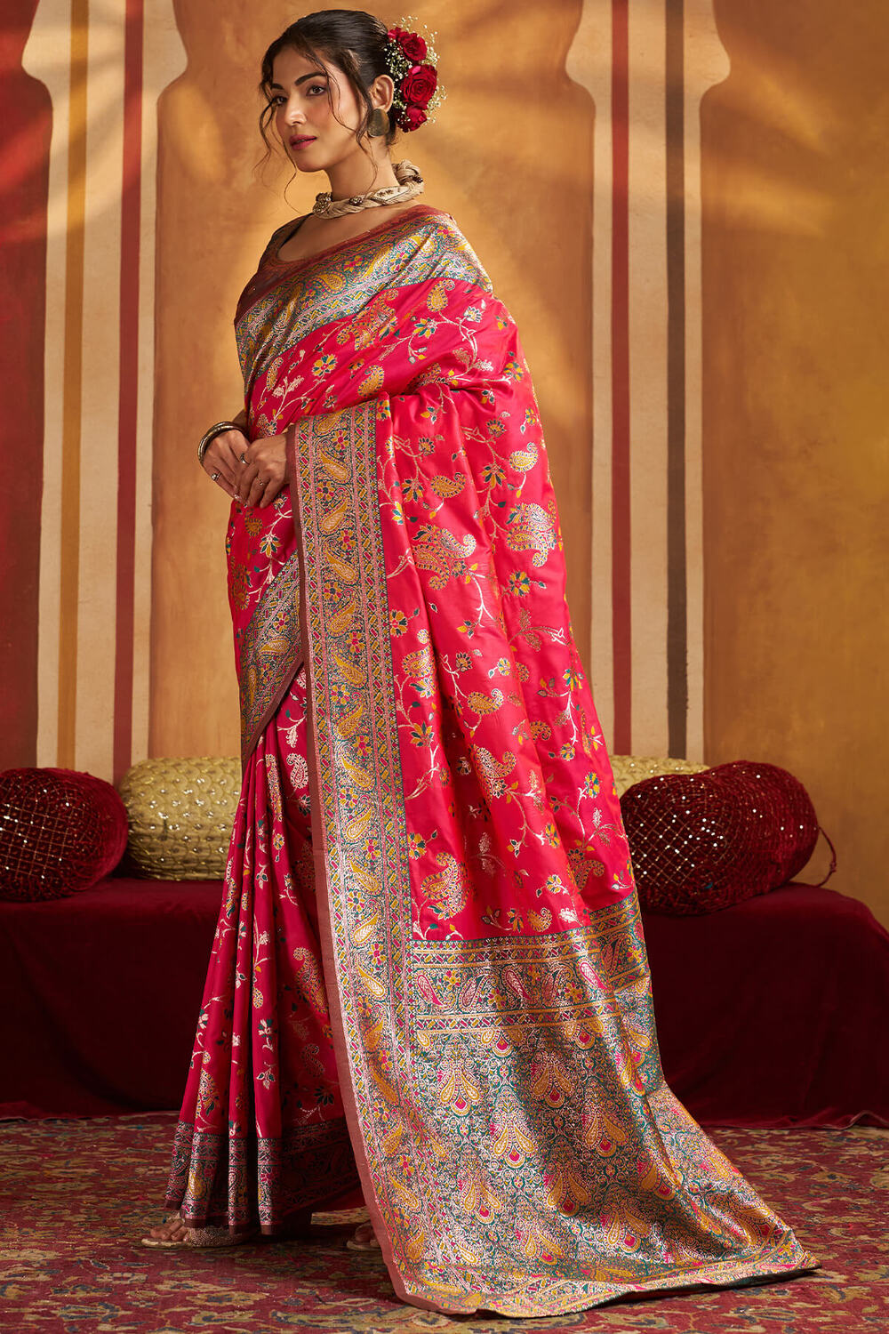 Snazzy Dark Pink Pure Zari Weaving Banarasi Silk Saree With Scintillating Blouse Piece