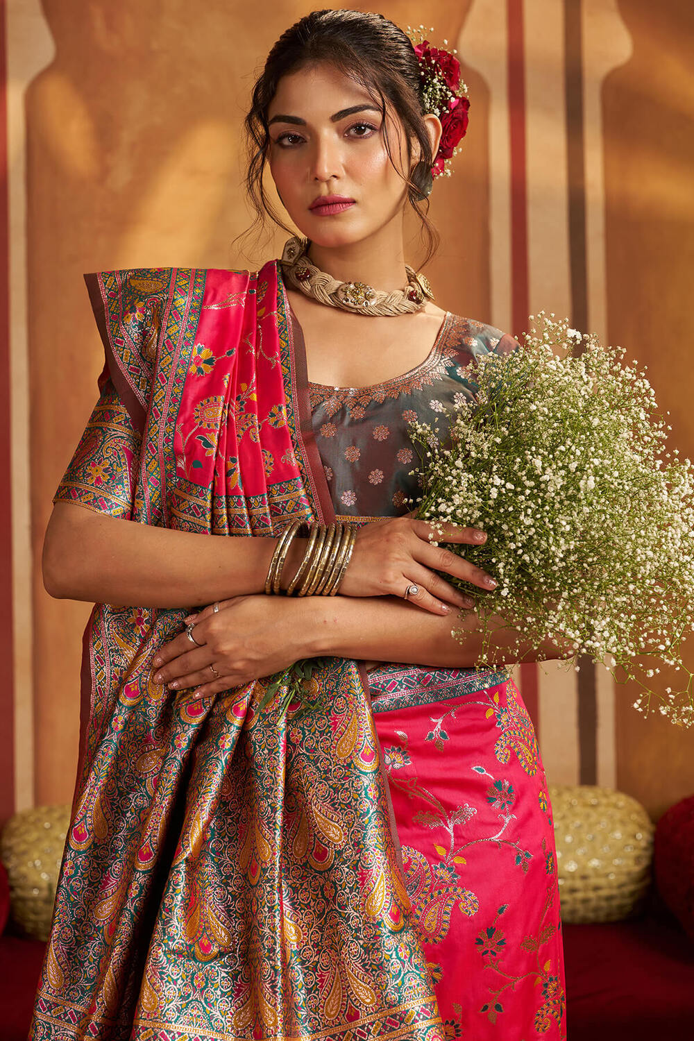 Snazzy Dark Pink Pure Zari Weaving Banarasi Silk Saree With Scintillating Blouse Piece