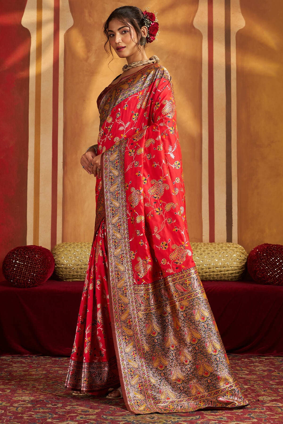 Demesne Red Pure Zari Weaving Banarasi Silk Saree With Lovely Blouse Piece