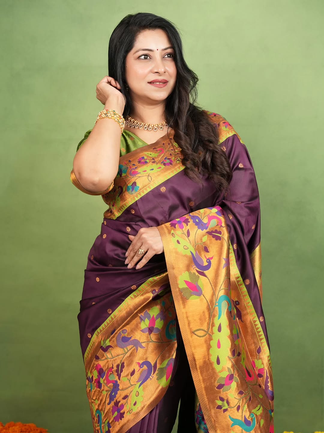 Imaginative Purple Paithani Silk Saree With Dulcet Blouse Piece