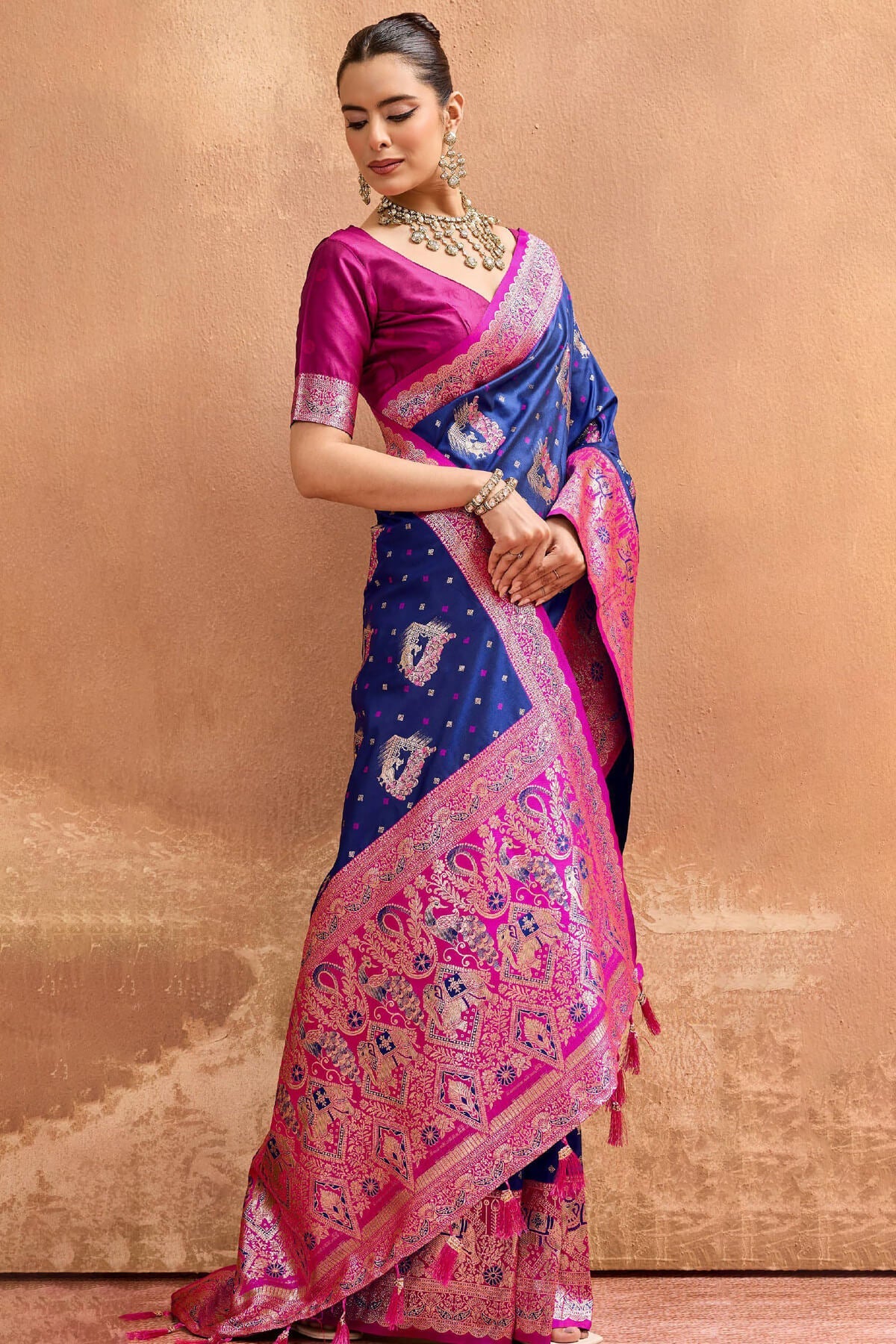 Capricious Navy Blue Pure Zari Weaving Banarasi Silk Saree With Verdant Blouse Piece