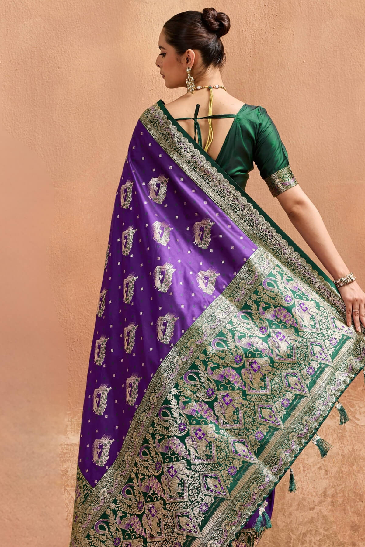 Glowing Purple Pure Zari Weaving Banarasi Silk Saree With Unique Blouse Piece