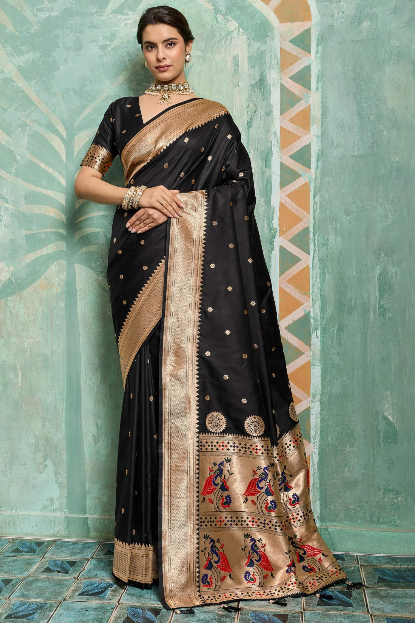 Cynosure Black Paithani Silk Saree With Wonderful Blouse Piece