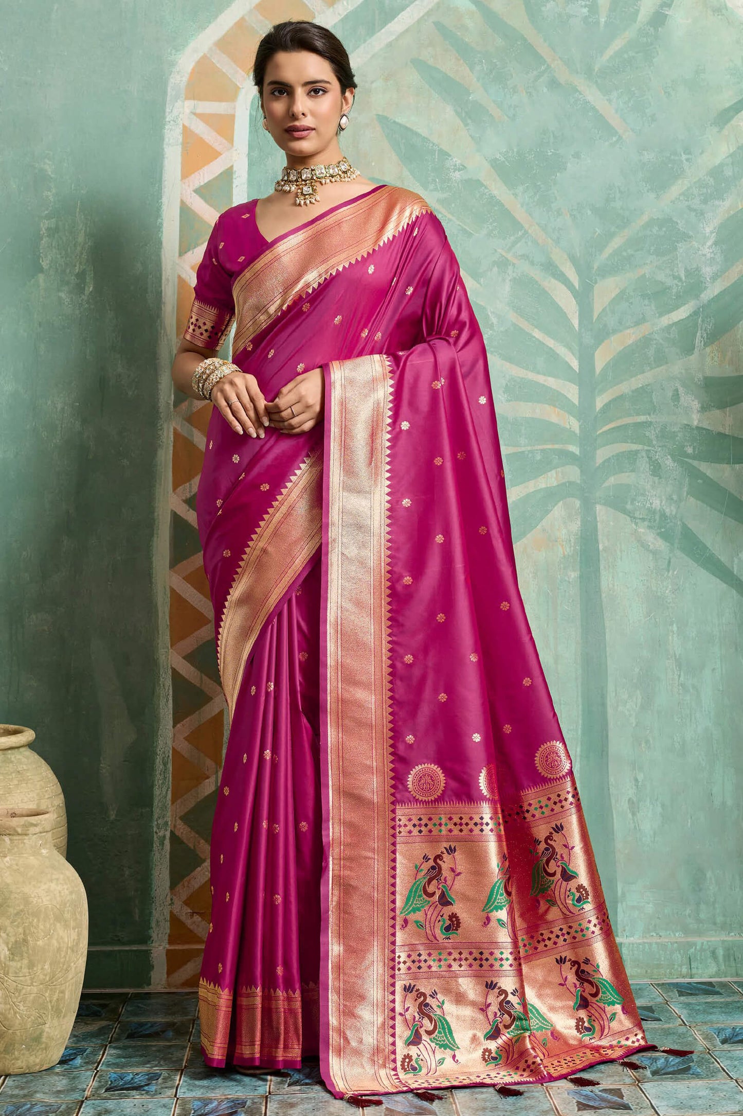 Adorning Wine Paithani Silk Saree With Scintillating Blouse Piece