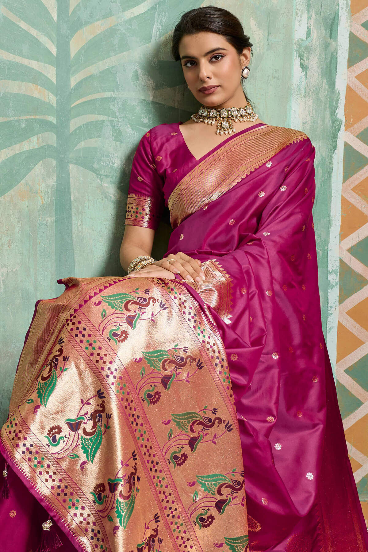 Adorning Wine Paithani Silk Saree With Scintillating Blouse Piece