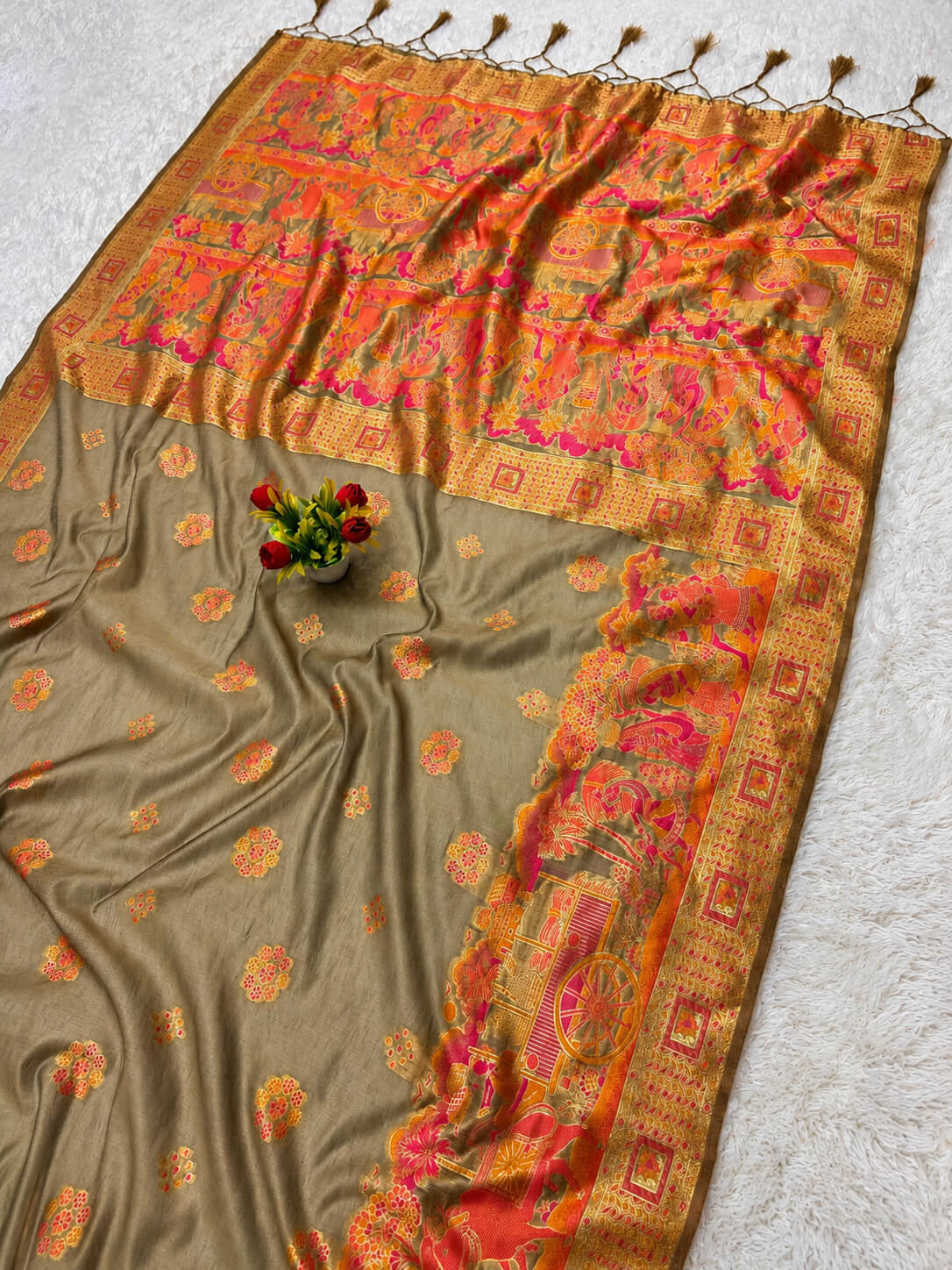 Ephemeral Grey Pashmina Silk Saree With Energetic Blouse Piece