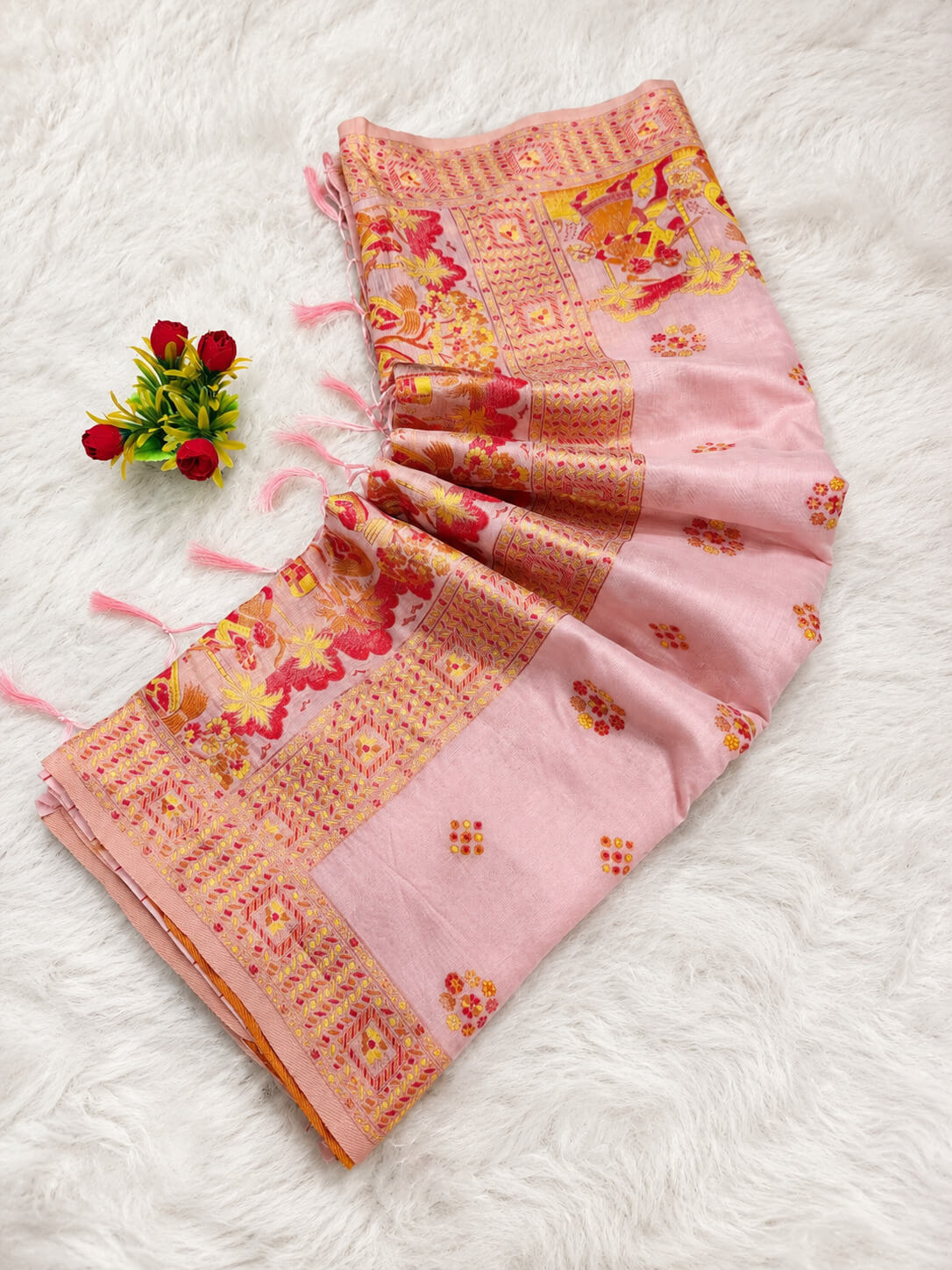 Hypnotic Pink Pashmina Silk Saree With Snappy Blouse Piece