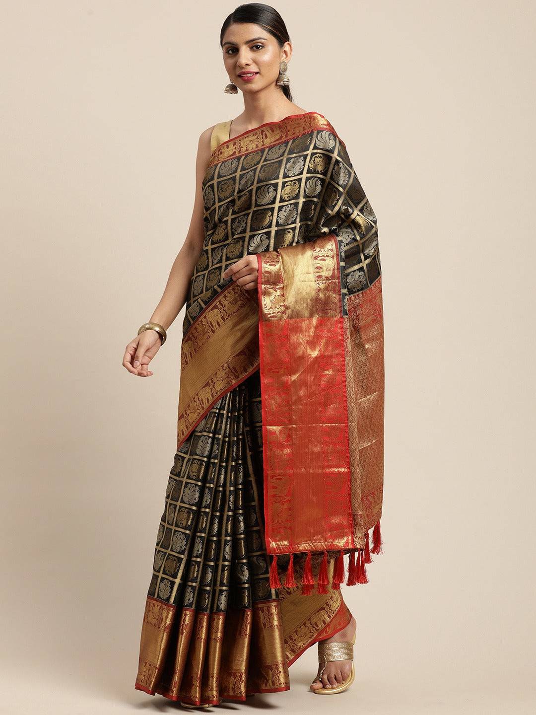 Exclusive Banarasi Pattu Zari Motifs Festive Wear Saree
