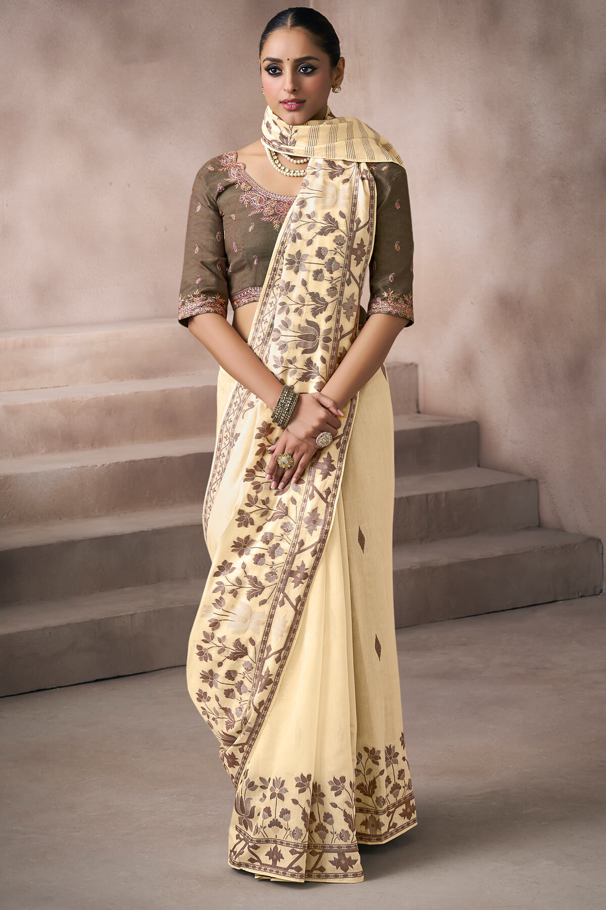 Woebegone Beige Viscose Cotton Silk Saree With Captivating Blouse Piece