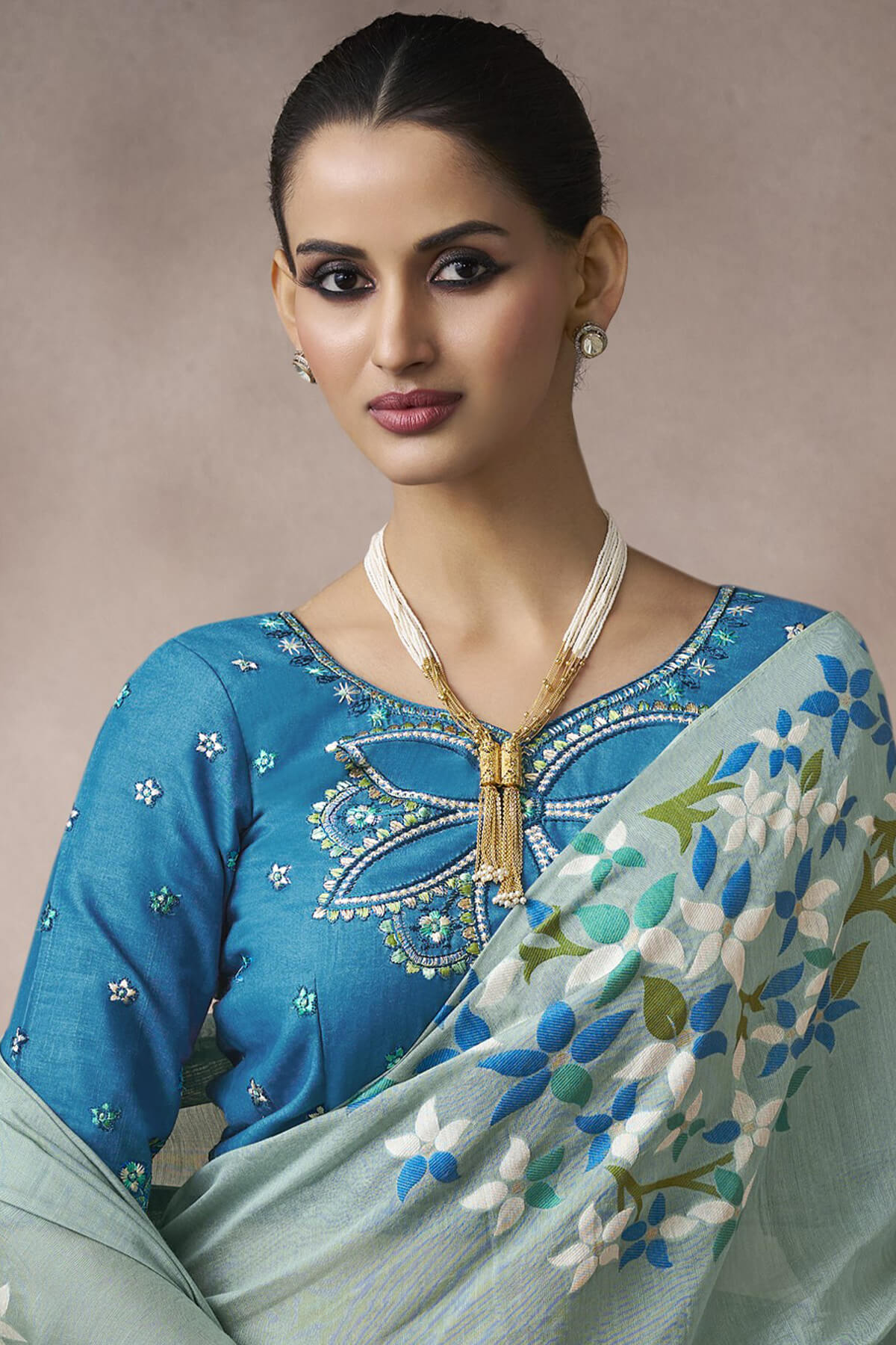 Seraglio Sky Viscose Cotton Silk Saree With Exquisite Blouse Piece