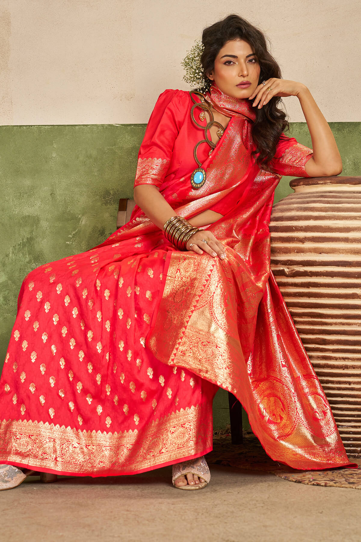 Intricate Dark Pink Pure Zari Weaving Banarasi Silk Saree With Desuetude Blouse Piece