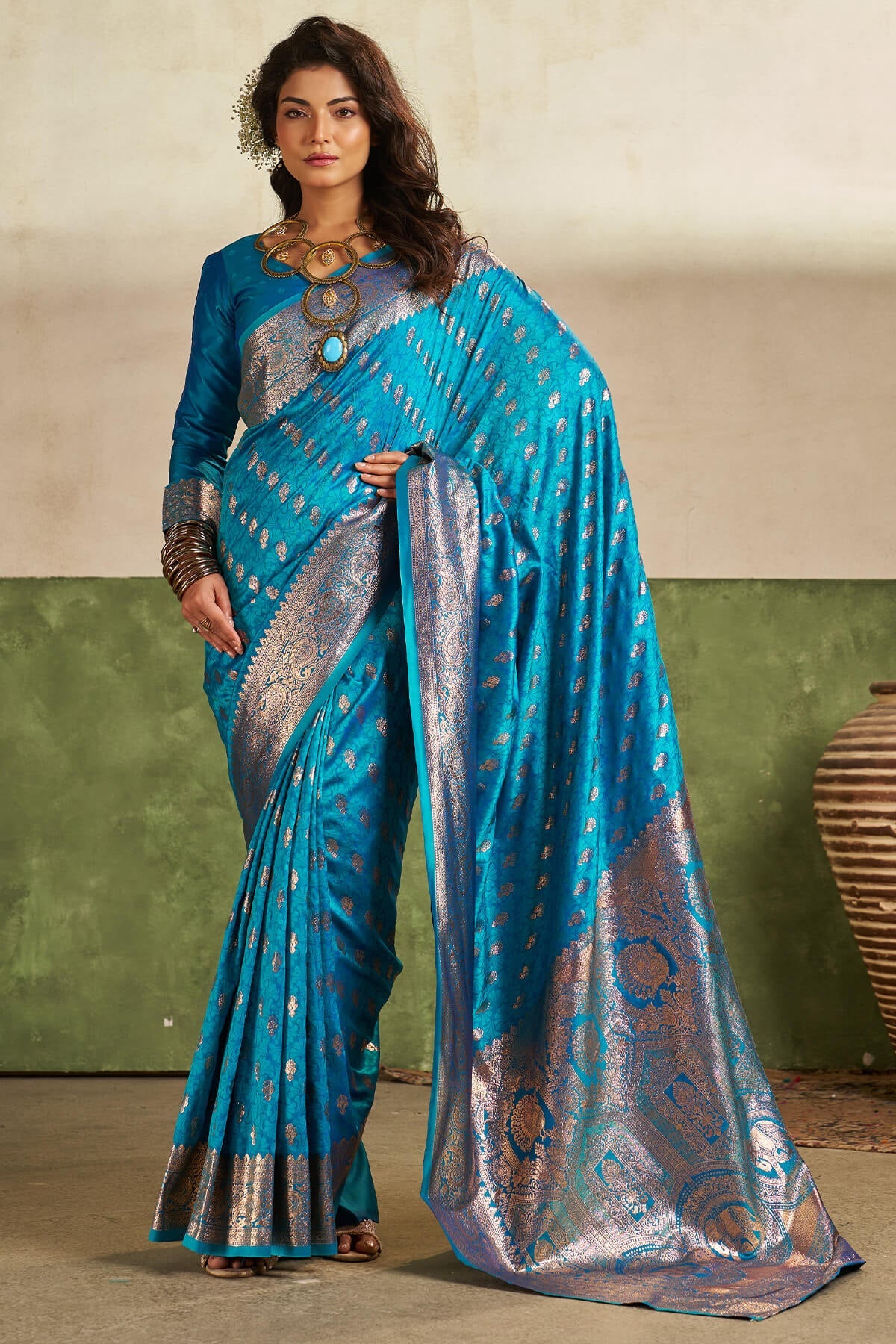 Efflorescence Firozi Pure Zari Weaving Banarasi Silk Saree With Amazing Blouse Piece