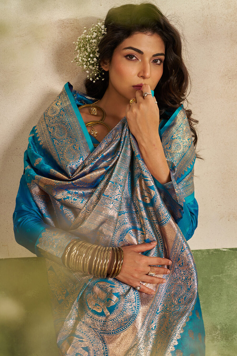 Efflorescence Firozi Pure Zari Weaving Banarasi Silk Saree With Amazing Blouse Piece