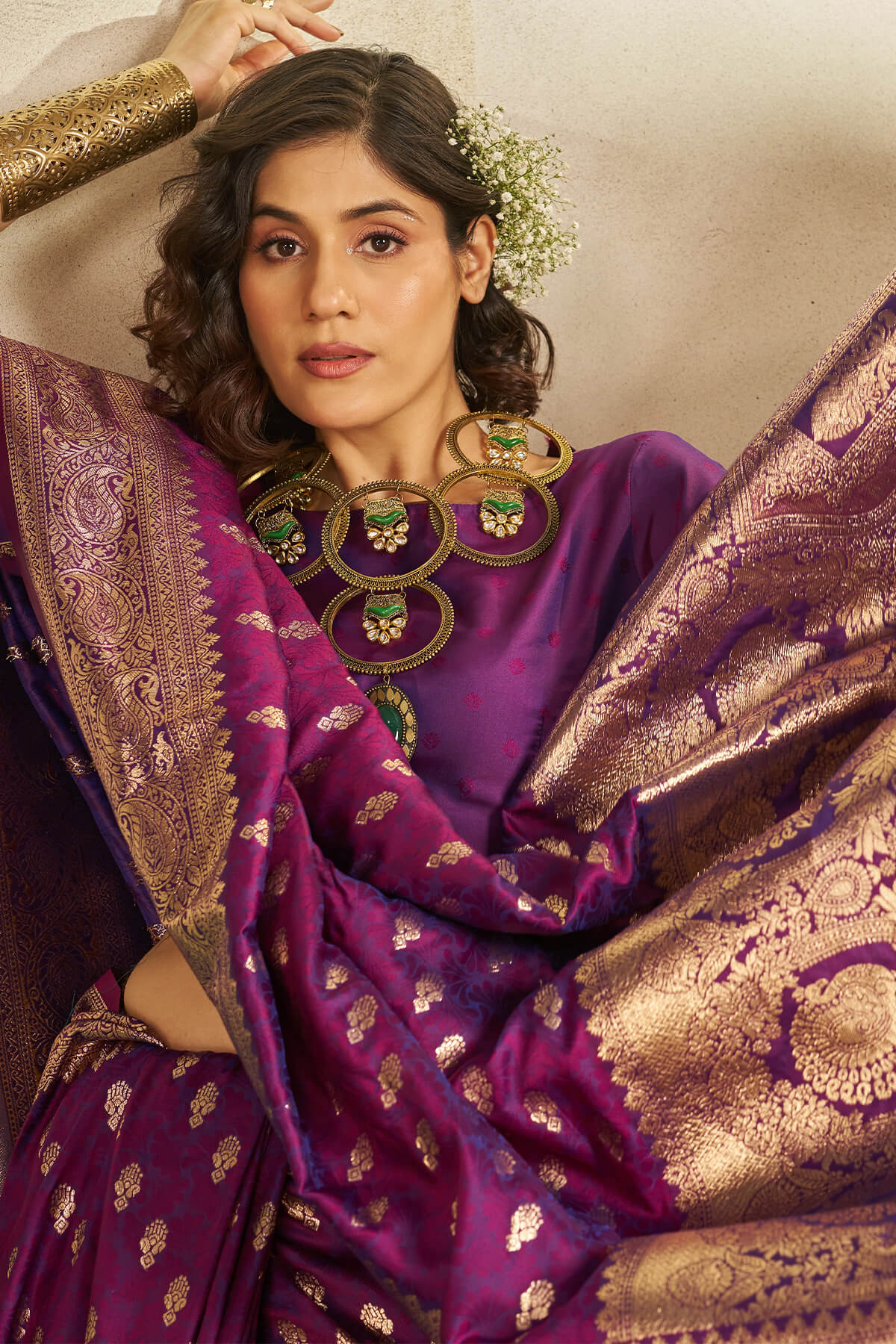 Dissemble Purple Pure Zari Weaving Banarasi Silk Saree With Majestic Blouse Piece