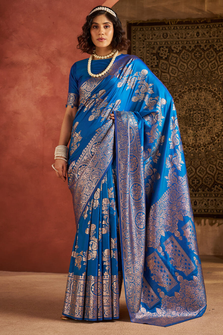 Ethereal Blue Pure Zari Weaving Banarasi Silk Saree With Lassitude Blouse Piece