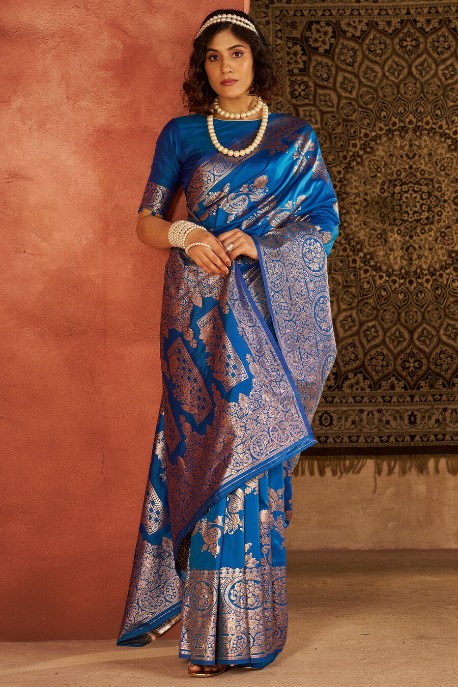 Ethereal Blue Pure Zari Weaving Banarasi Silk Saree With Lassitude Blouse Piece