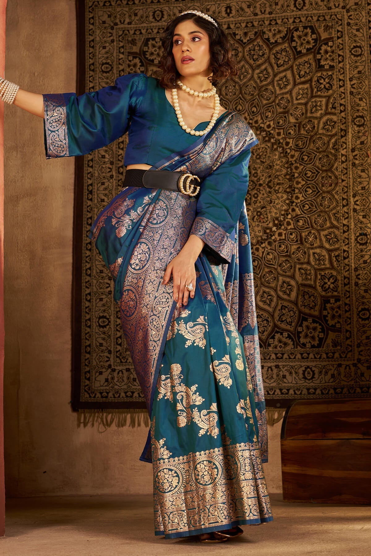 Propinquity Rama Pure Zari Weaving Banarasi Silk Saree With Entrancing Blouse Piece