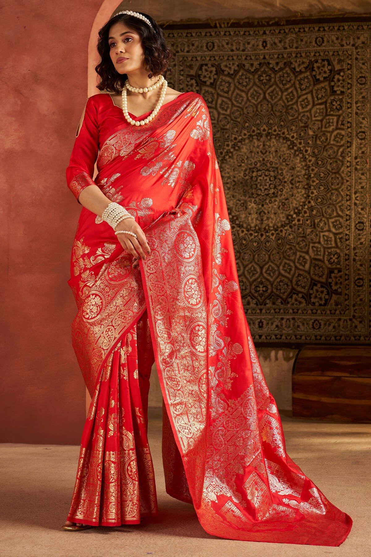 Precious Red Pure Zari Weaving Banarasi Silk Saree With Designer Blouse Piece